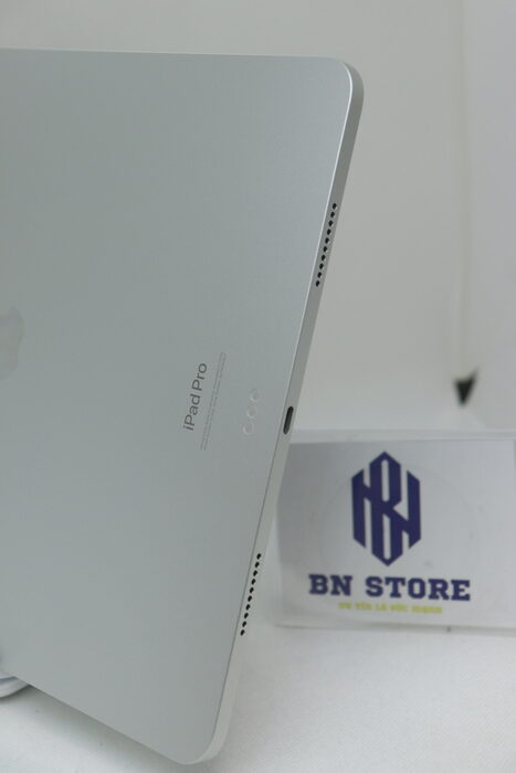 Ipad Pro M2 2022 12.9in 128GB like new 98%. WYWLP Ipad Pro M2 2022 12.9in 128GB like new 98%. WYWLP