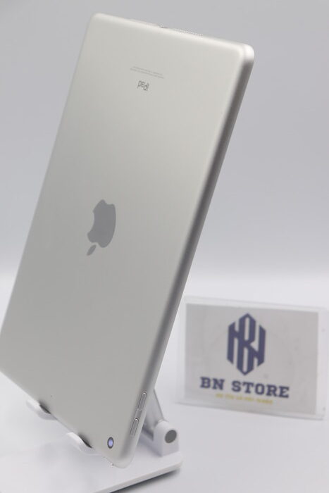 Ipad Gen 6 2018 9.7in 32GB Like New 98%. 1JF8K Ipad Gen 6 2018 9.7in 32GB Like New 98%. 1JF8K