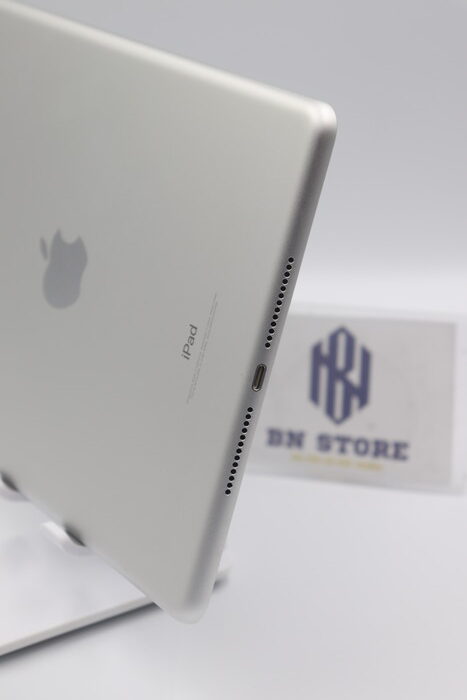 Ipad Gen 6 2018 9.7in 32GB Like New 98%. 1JF8K Ipad Gen 6 2018 9.7in 32GB Like New 98%. 1JF8K
