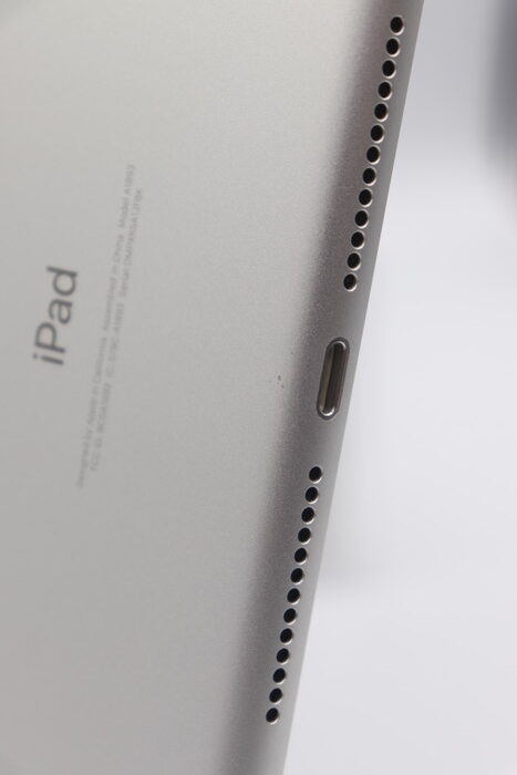 Ipad Gen 6 2018 9.7in 32GB Like New 98%. 1JF8K Ipad Gen 6 2018 9.7in 32GB Like New 98%. 1JF8K